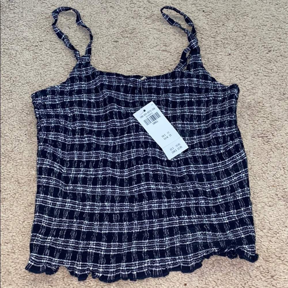 Hollister Tank